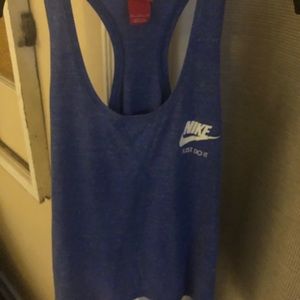 Women’s Nike cotton work out top.